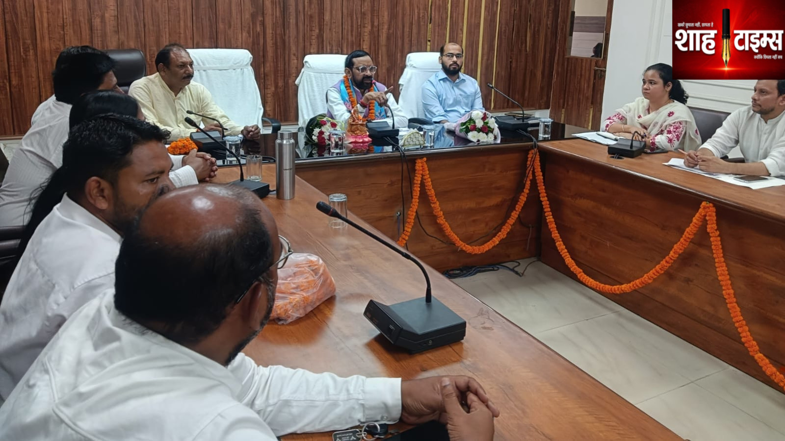 सफाई कर्मियों के कल्याण और सुरक्षा को लेकर समीक्षा बैठक, समय पर भुगतान के निर्देश