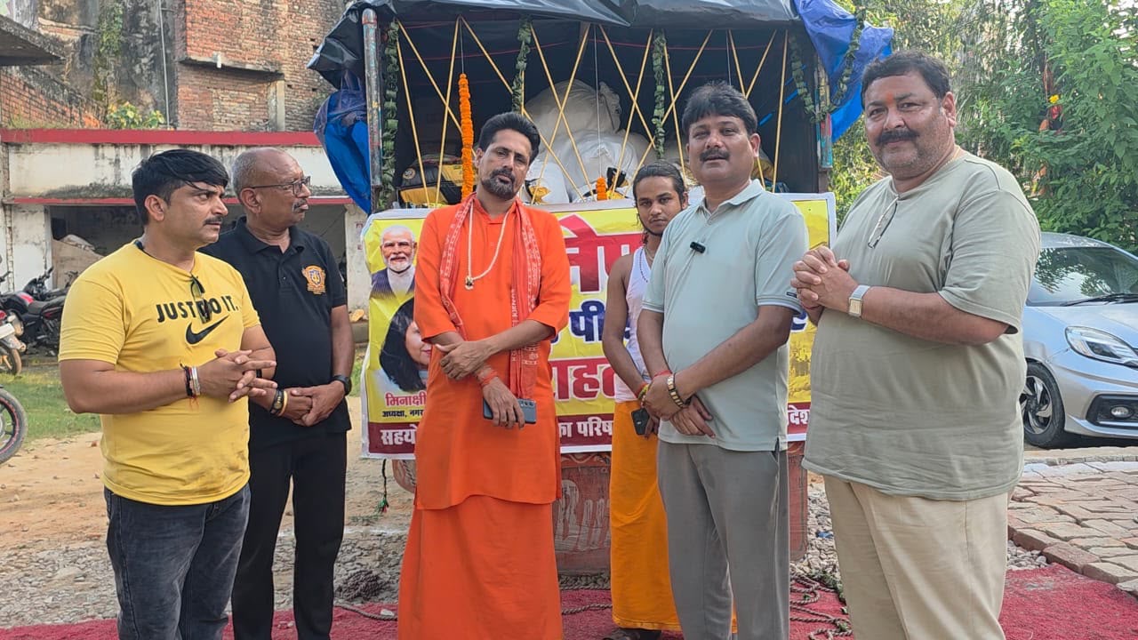 नेपाल पहुंची मुजफ्फरनगर की राहत सामग्री, अस्मिता भंडारी ने जताया आभार