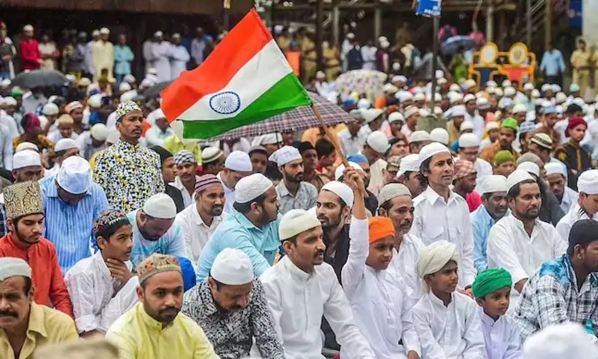 'सरकार के भरोसे न बैठे रहें मुसलमान, शिक्षा व रोजगार में हालात बदलने की खुद करें कोशिश'